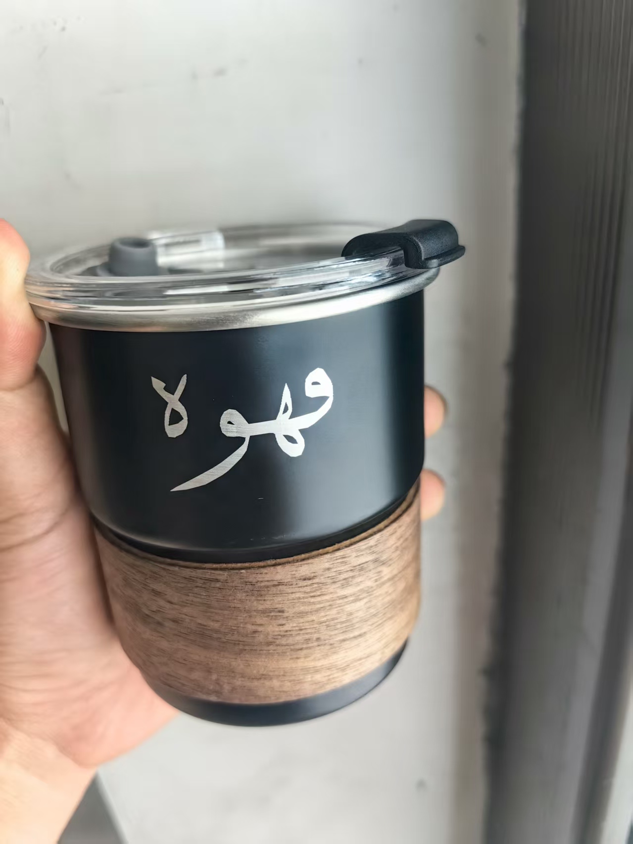Nueva taza de café con logo. P - Coffee Tea Name reseña y precio